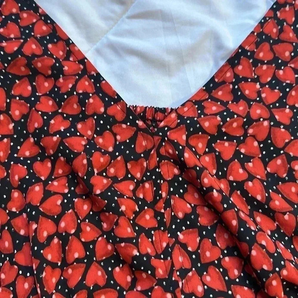 Disney Alice Wonderland Dress Through Looking Glass Red Hearts Colleen Atwood SM - Picture 4 of 7